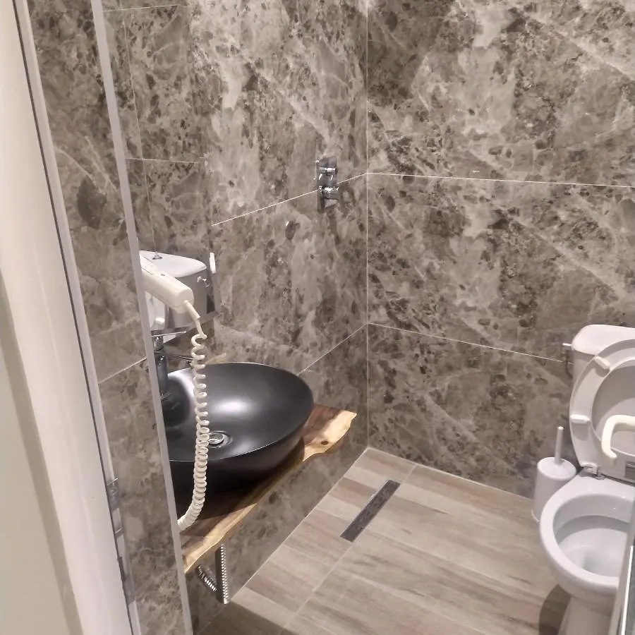 ***  Hotel Konti Korce Albanien